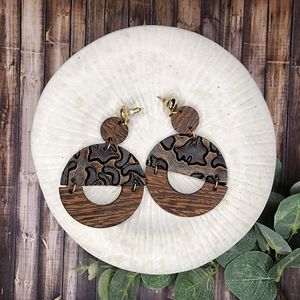Leather and wood earrings